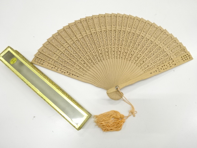JAPANESE KIMONO / ANTIQUE FAN